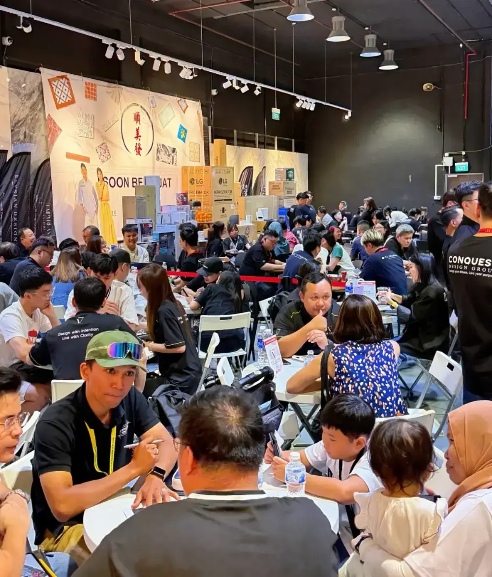 Packed crowd at past Reno Fiesta event